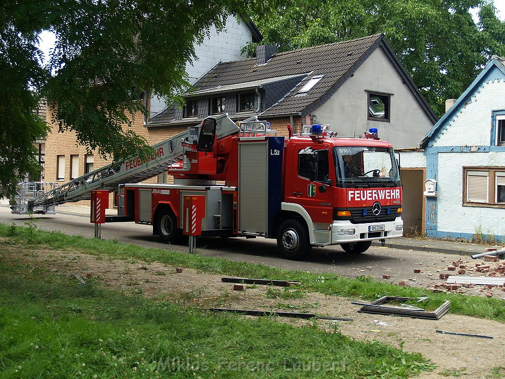 Detonation im Haus Erftstadt Dirmertsheim Brueckenstr P569.JPG